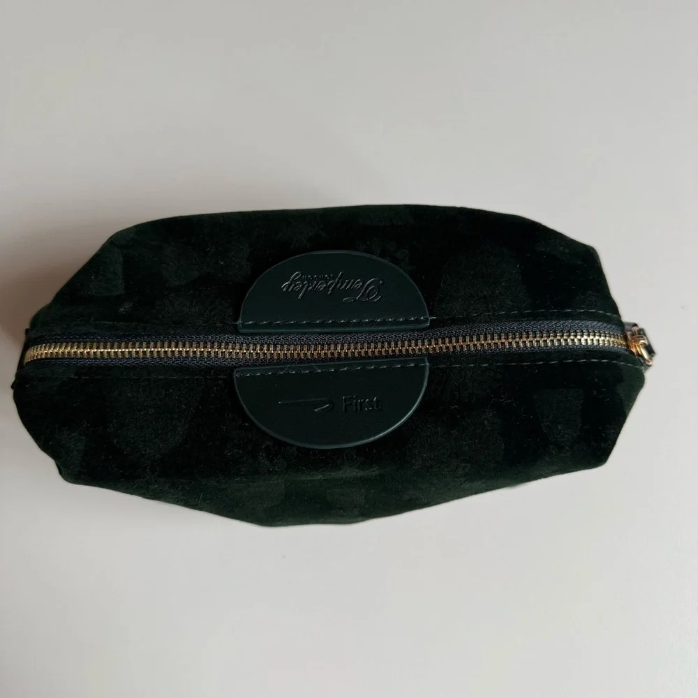 Travel Pouch Dark Green Zippered Cosmetic bag BA First Class Temperley London